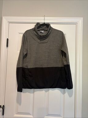 Columbia Two-Tone Grey and Black XL women’s